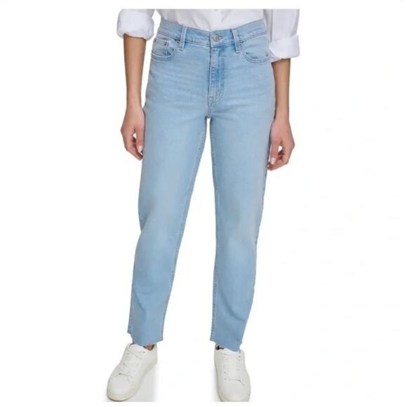 Calvin Klein Ladies Straight Hi Rise Light Wash Jeans, Size 10, New with Tag - Picture 2 of 7
